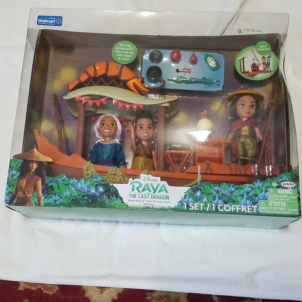 Disney Kitchen Accessories With Crew